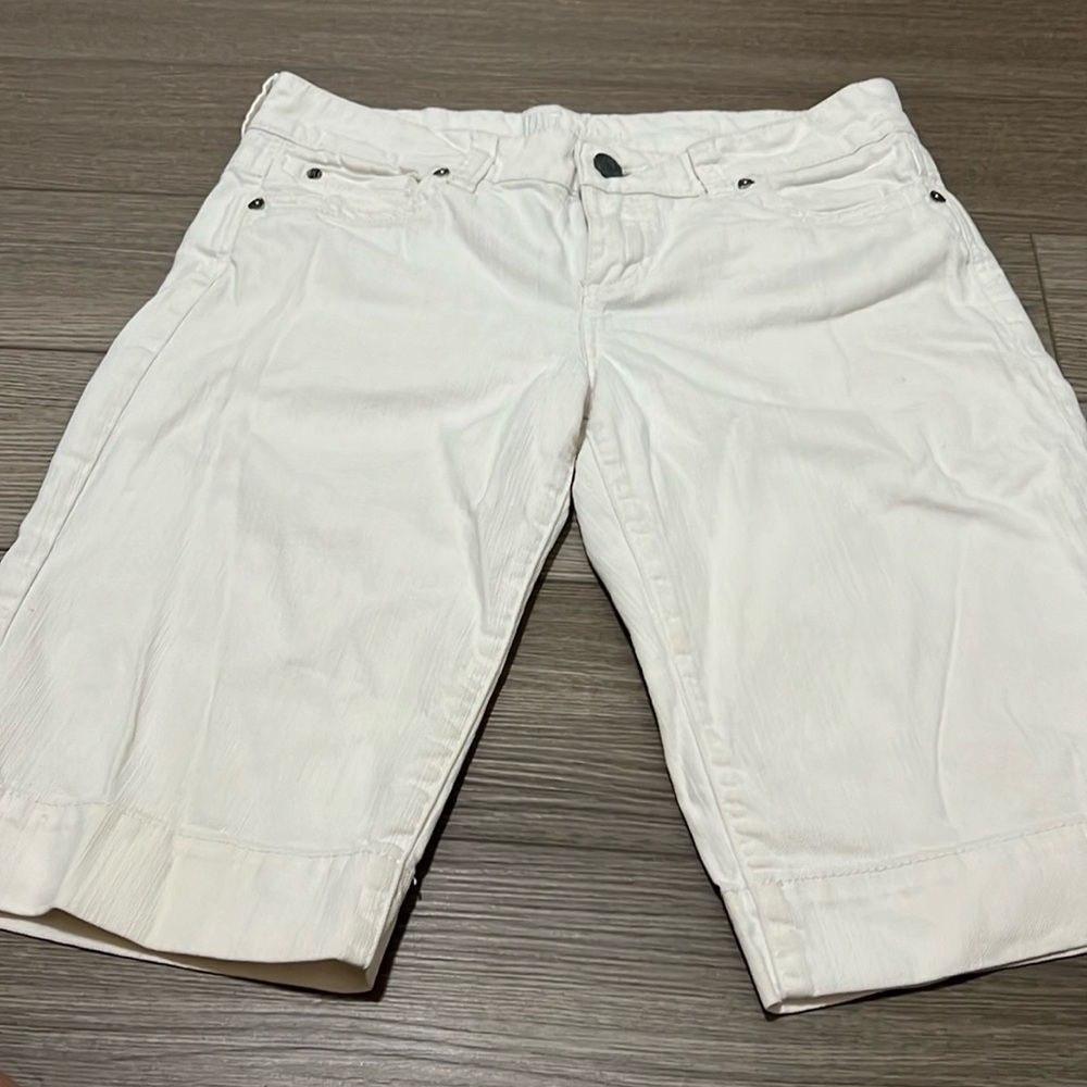 Kut from the Kloth white Jean shorts